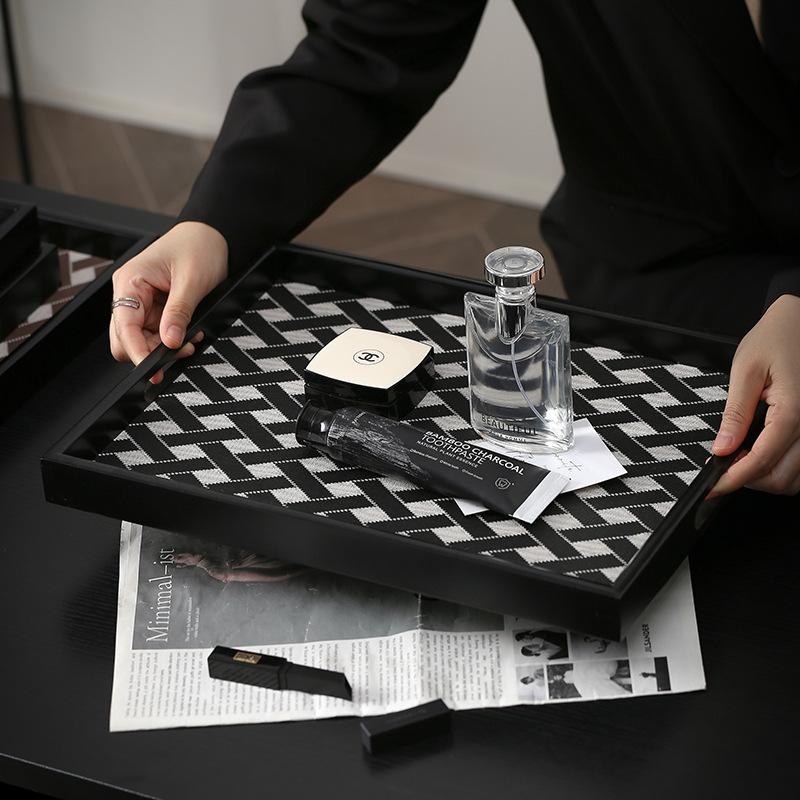 ライトラグジュアリーレザー木製トレイ、リビングルームのデスク - Luxury Skincare Tray のレビューと価格