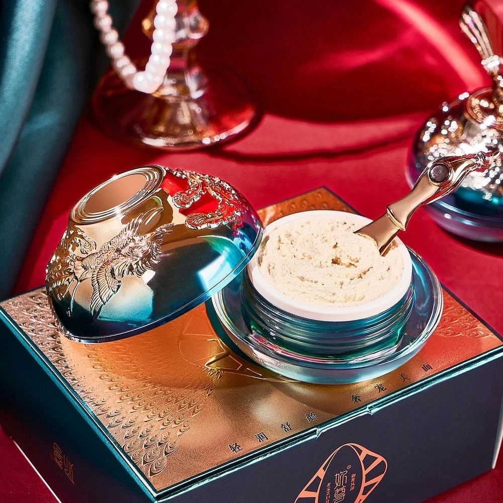 高貴な女性のフェアリーパール保湿デイクリーム、深い栄養、スキ - Luxury Skincare Aesthetic のレビューと価格